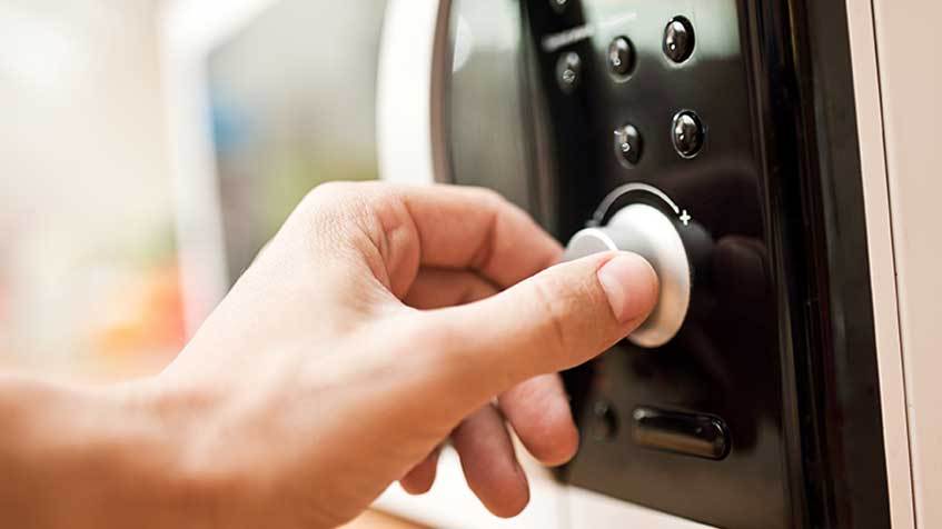 Come-risparmiare-energia-con-il-microonde