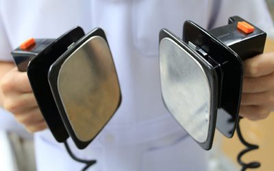 Quali sono gli effetti della corrente elettrica sul corpo umano?