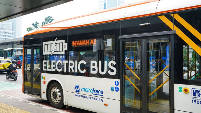 come funzionano i bus elettrici