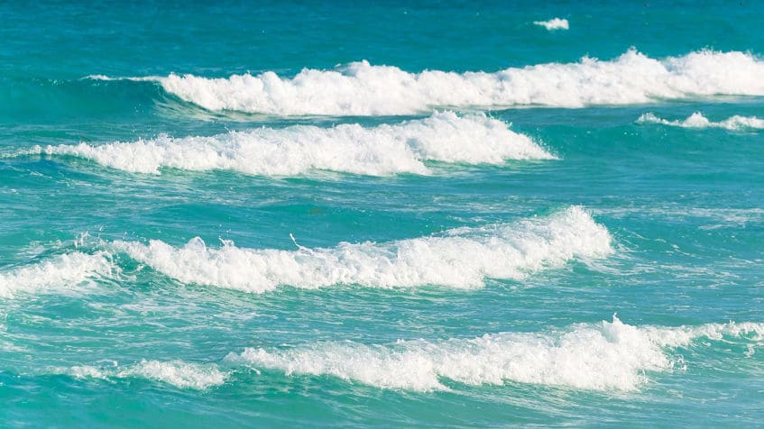 come ricavare energia dalle onde del mare