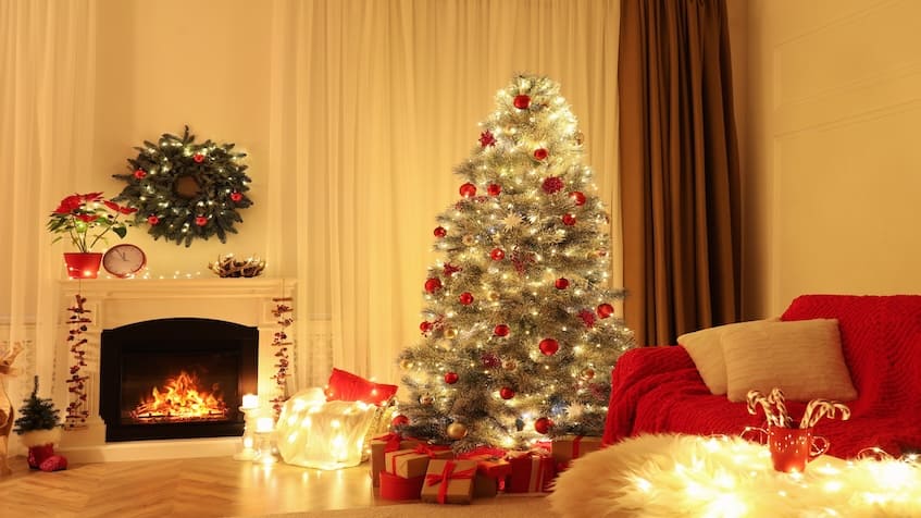 Luci di Natale quanto consumano? Albero