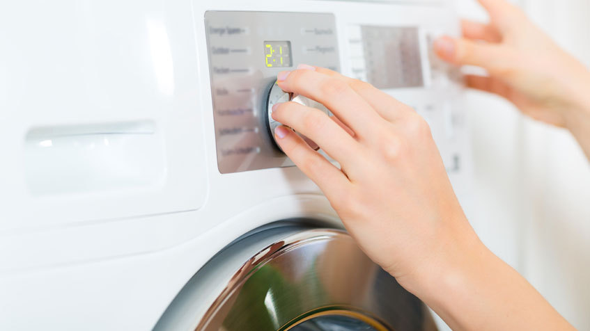 Come-risparmiare-energia-con-l-asciugatrice consumo asciugatrice, consigli per risparmiare energia